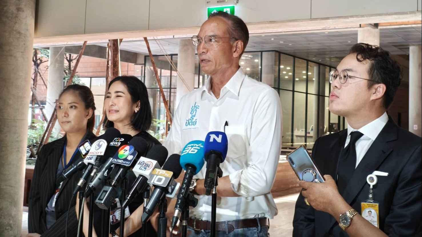 พรรคประชาธิปัตย์ เสนอรัฐบาลปล่อยสินเชื่อดอกเบี้ยต่ำฟื้นฟูผู้ประสบภัยน้ำท่วม ช่วยรายย่อยเข้าถึงแหล่งทุน