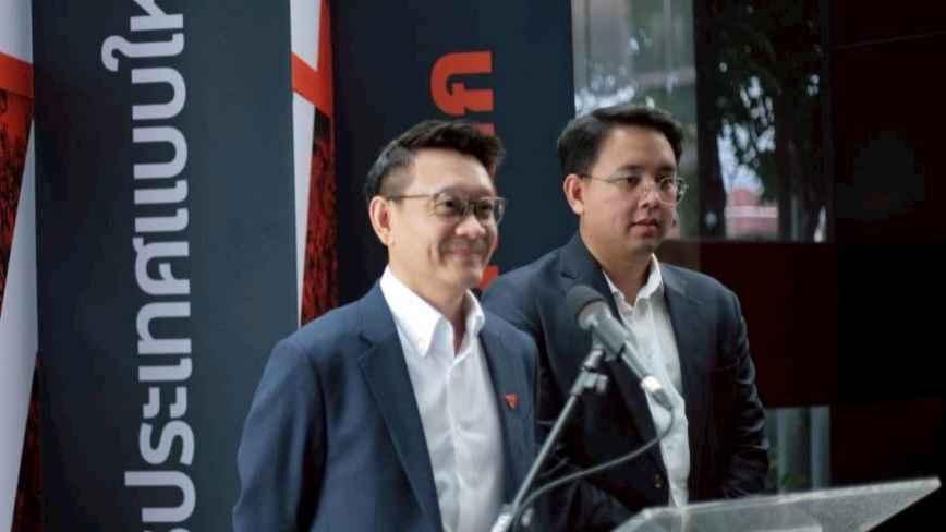 รองหัวหน้าพรรคประชาชน มองรัฐบาลสื่อสารคลาดเคลื่อนวิกฤตน้ำมัน เสี่ยงลามค่าไฟ เสนอเปิดข้อมูล–ปรับแผนเร่งด่วน