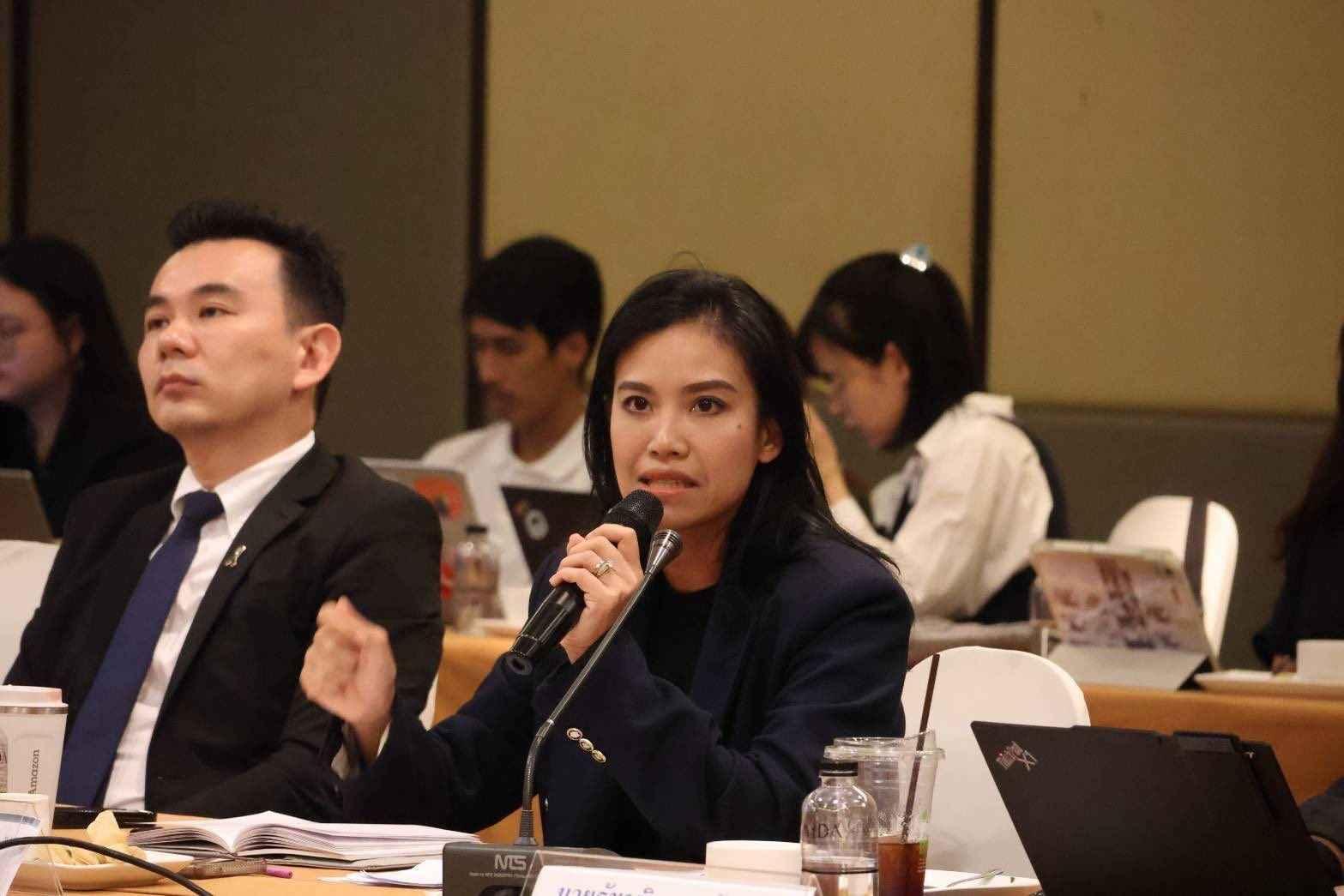 รองหัวหน้าพรรคประชาธิปัตย์ ชี้เหตุการณ์ “รถบัสทัศนศึกษานักเรียนไฟไหม้” สะท้อนปัญหาเชิงโครงสร้างการศึกษา