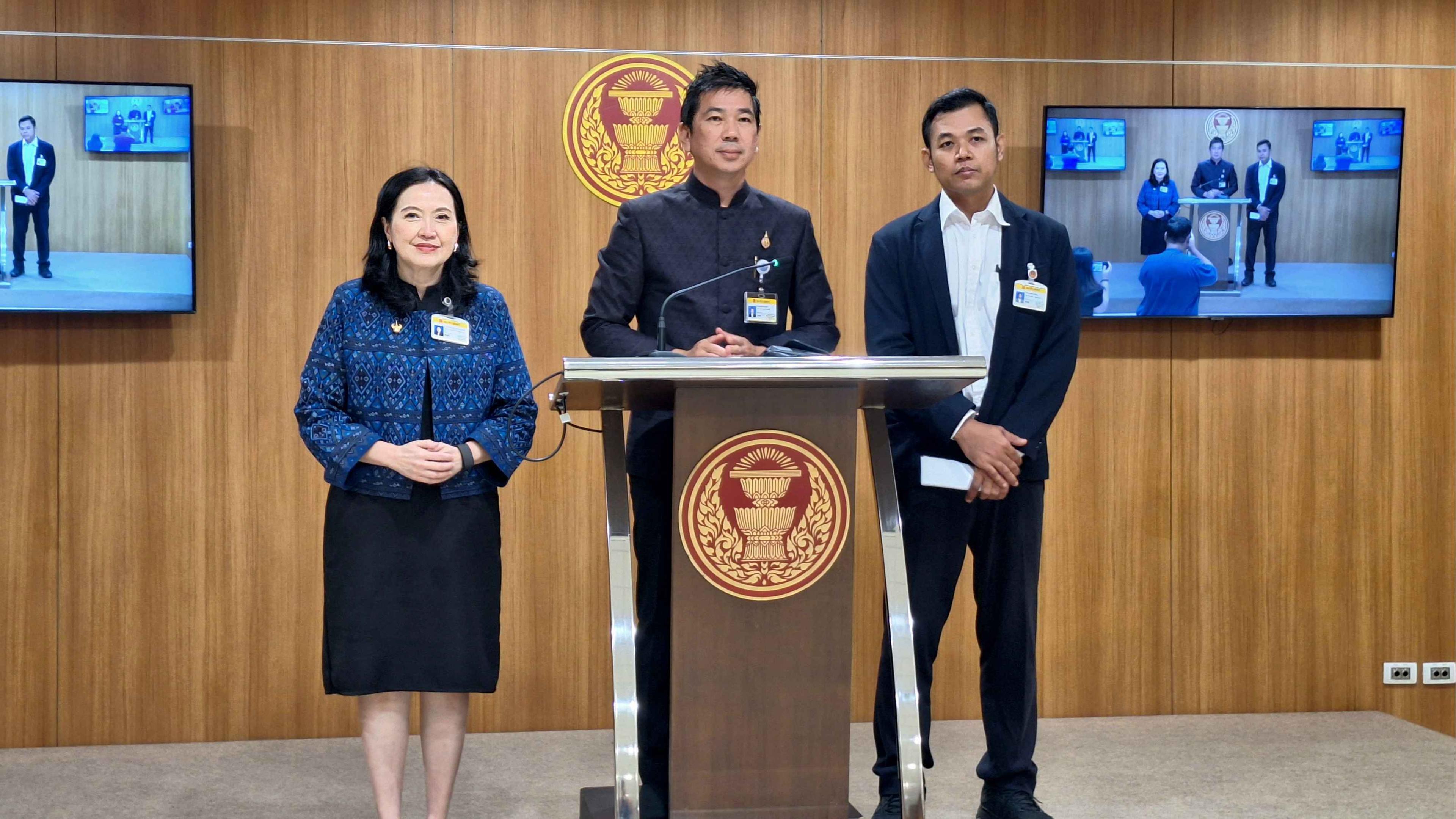 สว.ศุภโชค เรียกร้องรัฐบาลเร่งผลักดันและระบายน้ำในพื้นที่สมุทรสงคราม ปลดล็อกงบท้องถิ่นจ่ายค่าน้ำมันเรือดันน้ำ